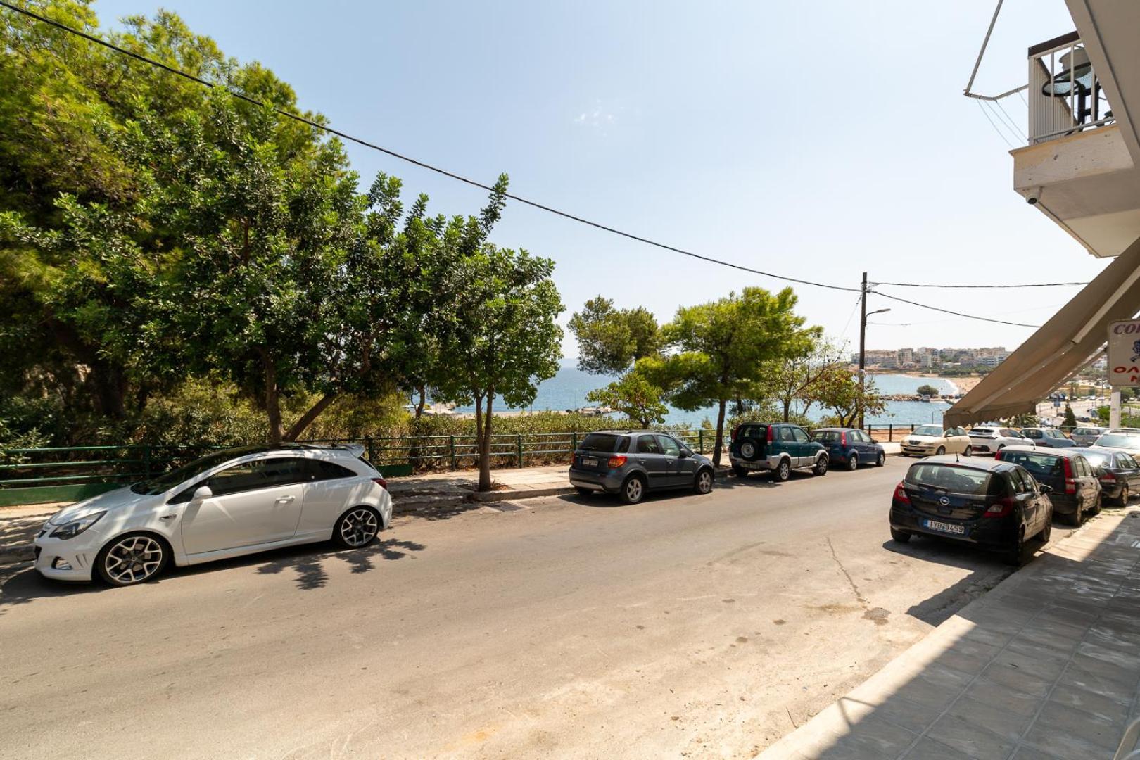 ראפינה Caldera Close To The Port, Airport & Athens מראה חיצוני תמונה